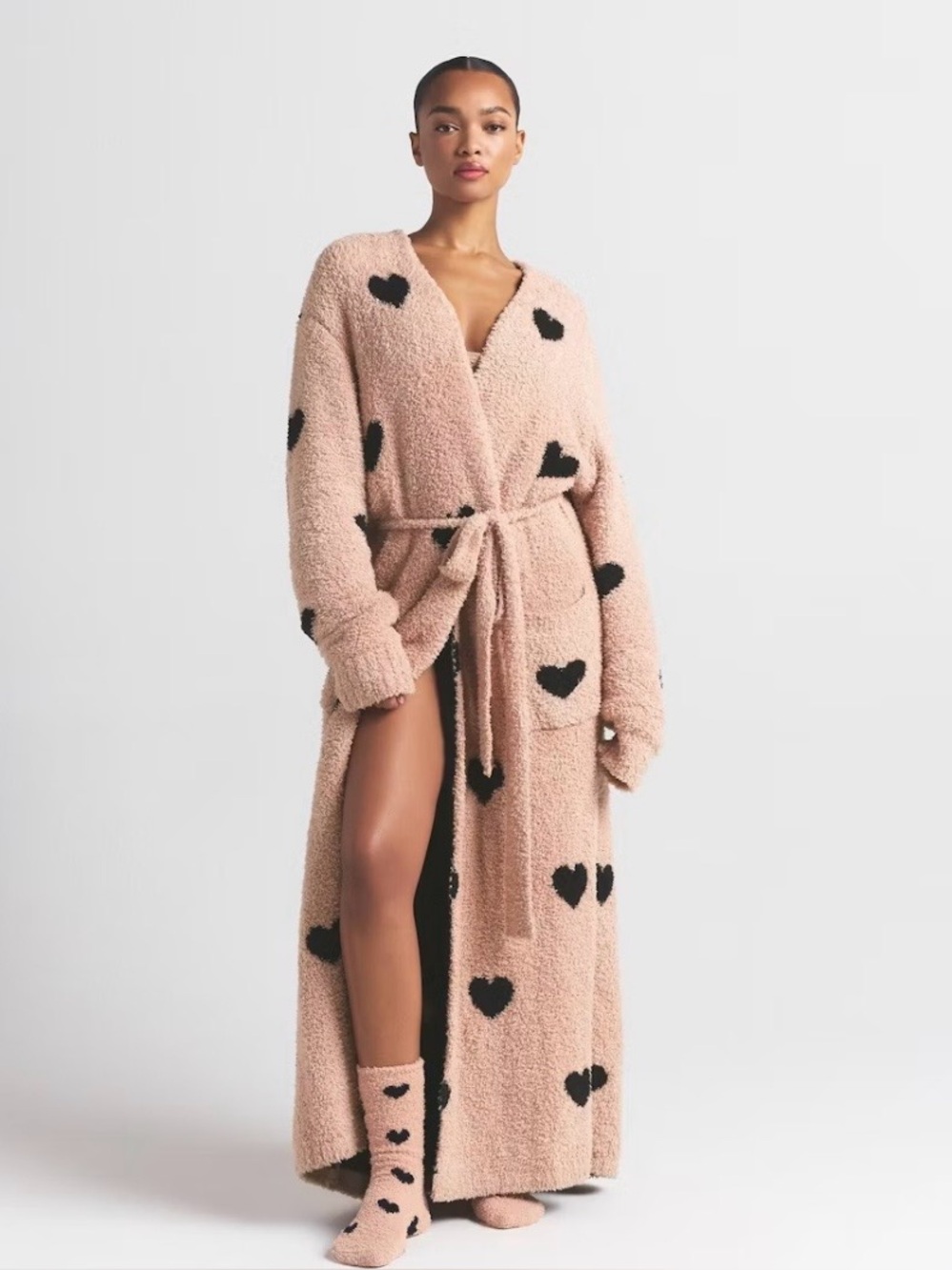 Skims Cozy Heart-Print Long robe in tan and black